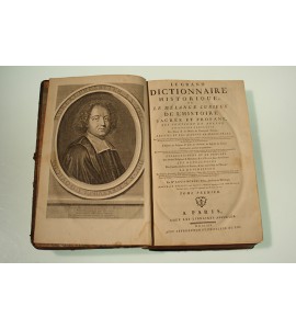 Le grand dictionnaire historique ou le mélange curieux de l'histoire sacree et profane qui contient en abrégé l'histoire fabuleuse des Dieux & des Héros de l'Antiquité Païenne